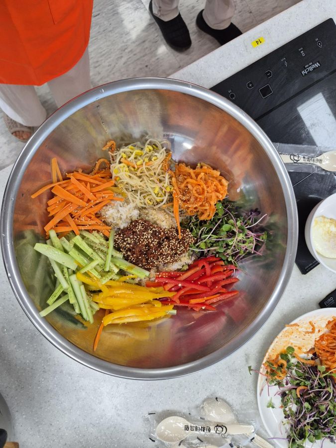 비빔밥완성.jpg